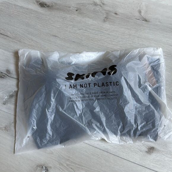 Skims PLUNGE TANK BRA ONYX (BLACK) 5XL NWT in packaging - Picture 4 of 5